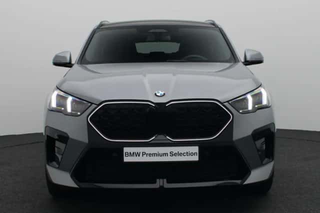 BMW X2 (2024) thumbnail 3