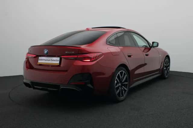 BMW i4 (2025) thumbnail 2