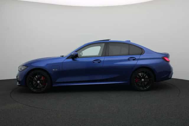 BMW 3-Serie (2022) thumbnail 4