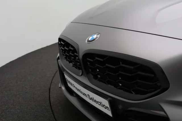 BMW Z4 (2025) thumbnail 6