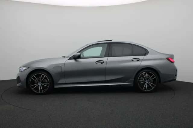 BMW 3-Serie (2025) thumbnail 4