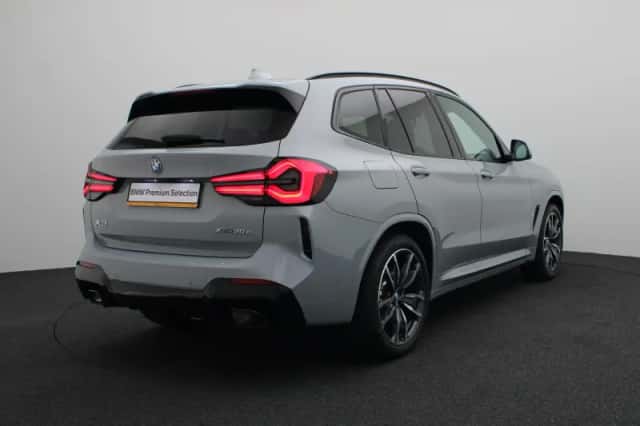 BMW X3 (2023) thumbnail 2