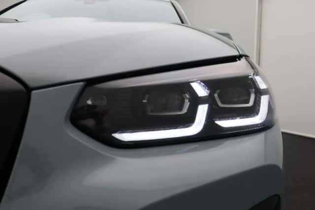 BMW X3 (2023) thumbnail 6