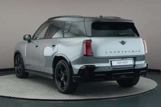 MINI Countryman (2025) thumbnail 3
