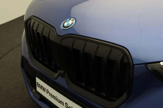 BMW X1 (2023) thumbnail 6