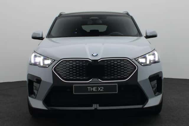 BMW iX2 (2026) thumbnail 3