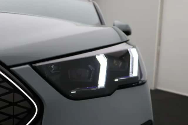 BMW iX2 (2026) thumbnail 6