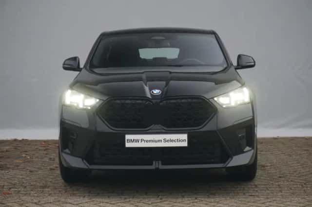 BMW X2 (2024) thumbnail 3