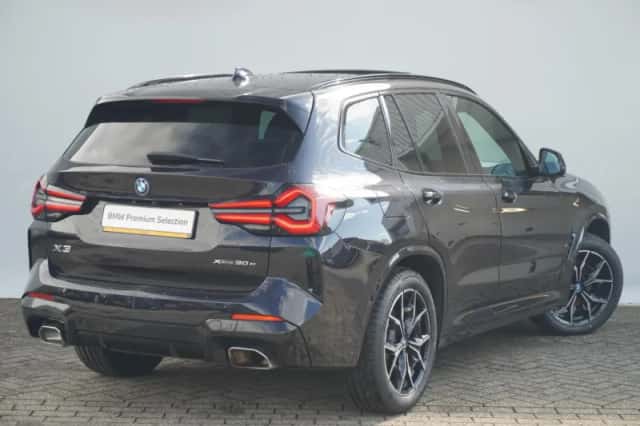 BMW X3 (2023) thumbnail 2