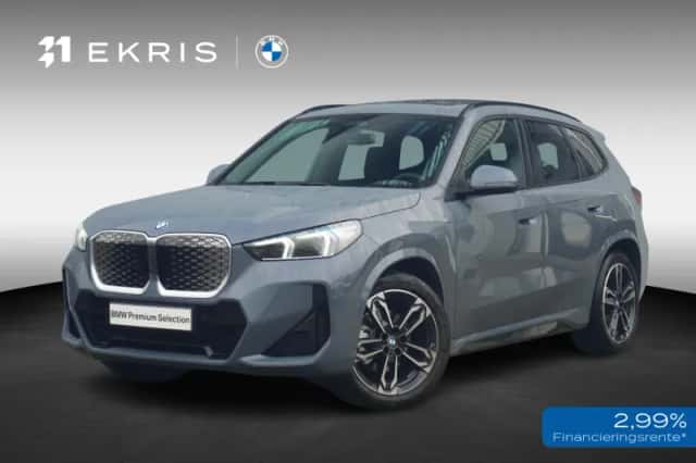 BMW iX1 (2026) thumbnail 1