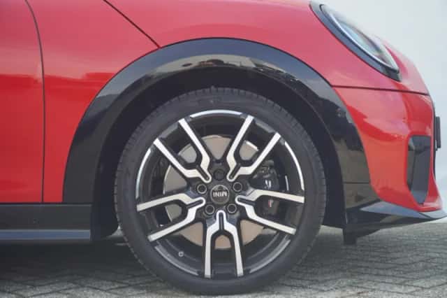MINI Cooper S (2026) thumbnail 6