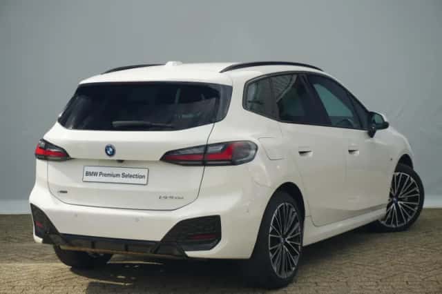 BMW 2-Serie (2024) thumbnail 2