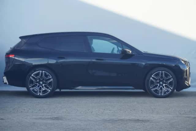 BMW iX (2026) thumbnail 6