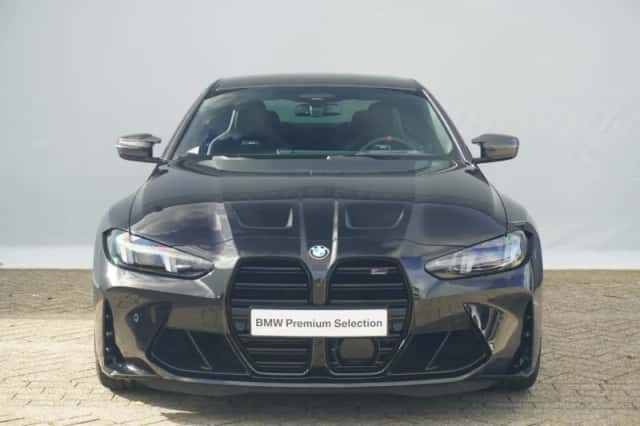 BMW M4 (2024) thumbnail 3