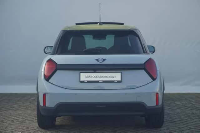 MINI Cooper (2026) thumbnail 5