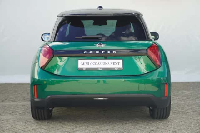 MINI Cooper (2026) thumbnail 5