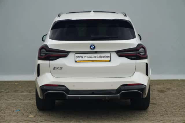 BMW iX3 (2022) thumbnail 5