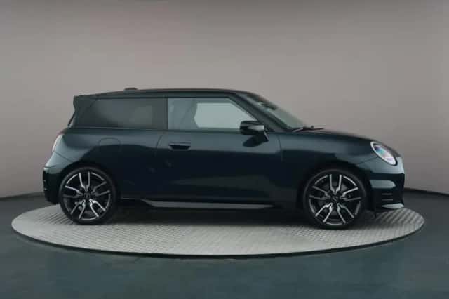 MINI Mini Electric (2026) thumbnail 2