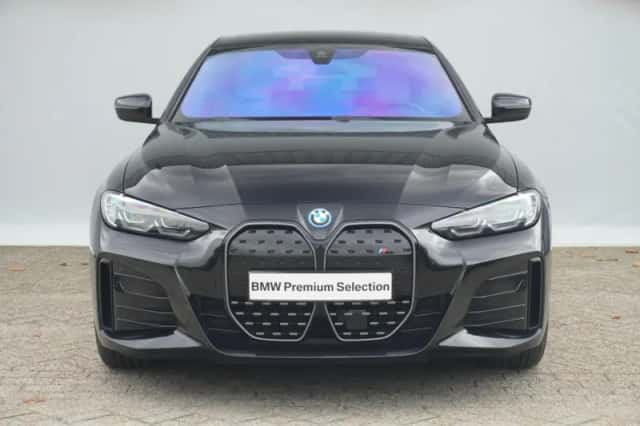 BMW i4 (2023) thumbnail 3