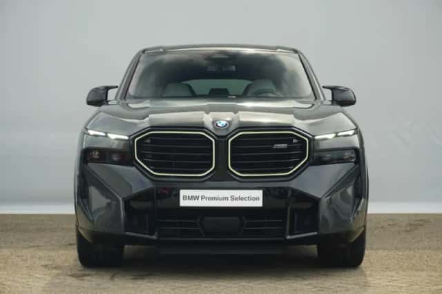 BMW XM (2025) thumbnail 3