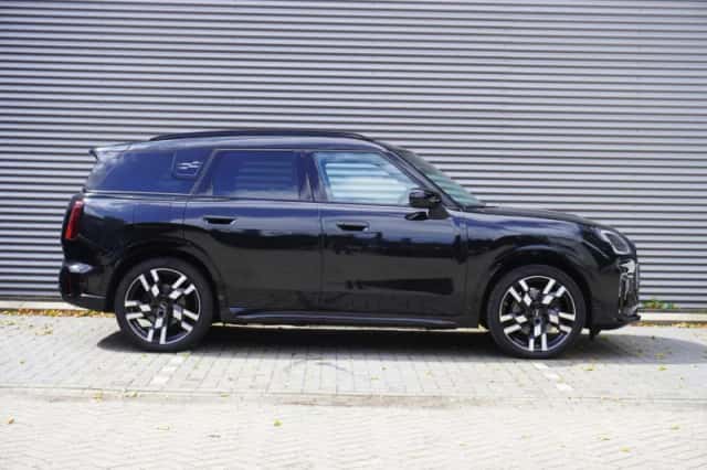 MINI Countryman (2025) thumbnail 4