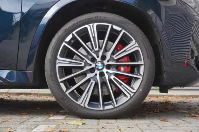 BMW iX1 (2026) thumbnail 6