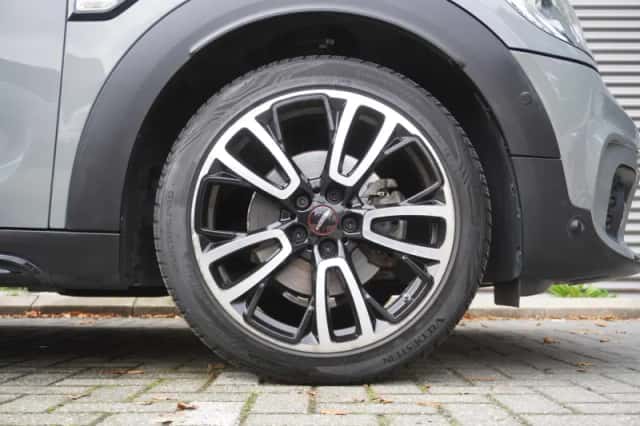 MINI Countryman (2019) thumbnail 6