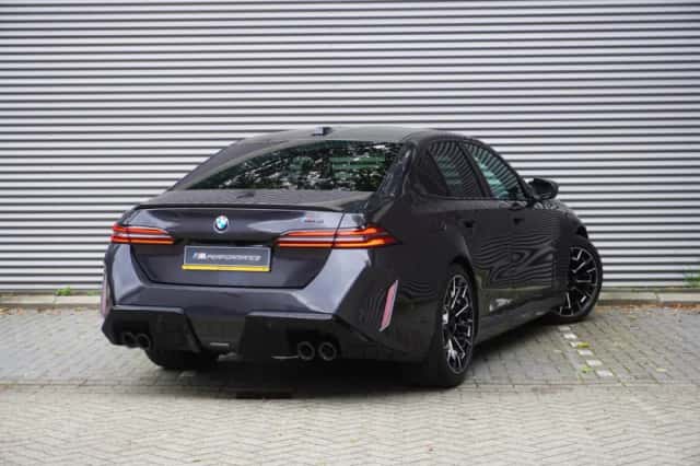 BMW M5 (2026) thumbnail 2