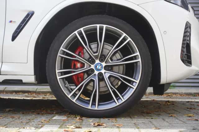BMW X3 (2022) thumbnail 6