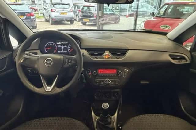 Opel Corsa (2016) thumbnail 4