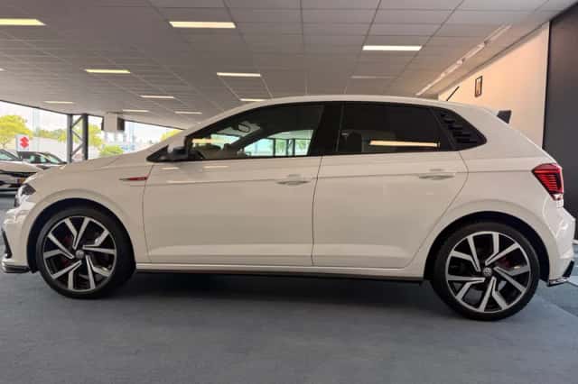 Volkswagen Polo (2019) thumbnail 2