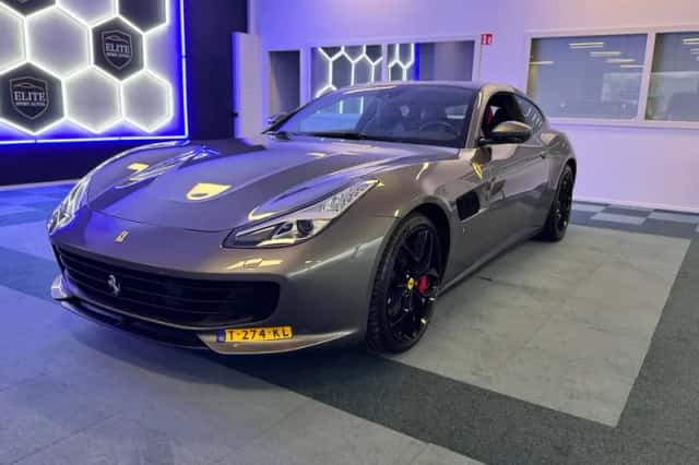 Ferrari GTC4 Lusso (2019) thumbnail 1
