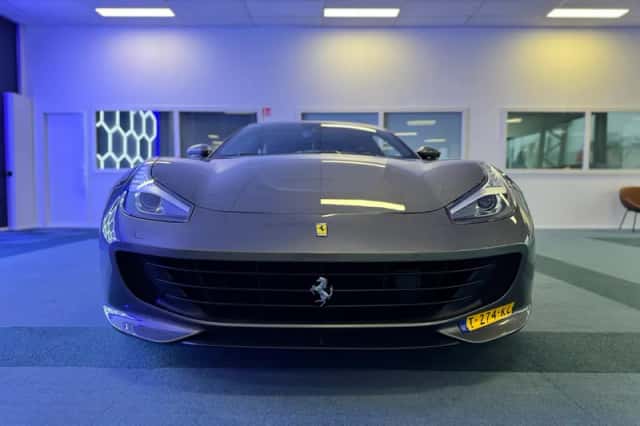 Ferrari GTC4 Lusso (2019) thumbnail 4