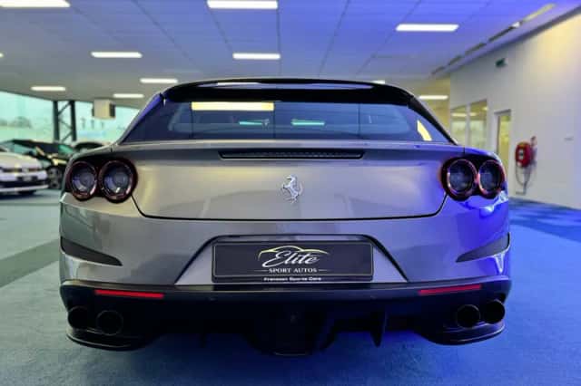 Ferrari GTC4 Lusso (2019) thumbnail 5