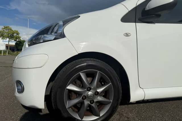 Toyota Aygo (2011) thumbnail 6