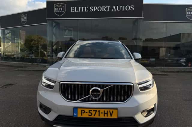 Volvo XC40 (2022) thumbnail 5