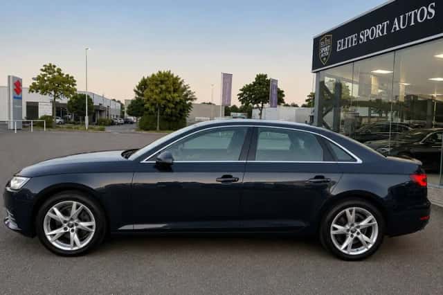 Audi A4 (2018) thumbnail 2