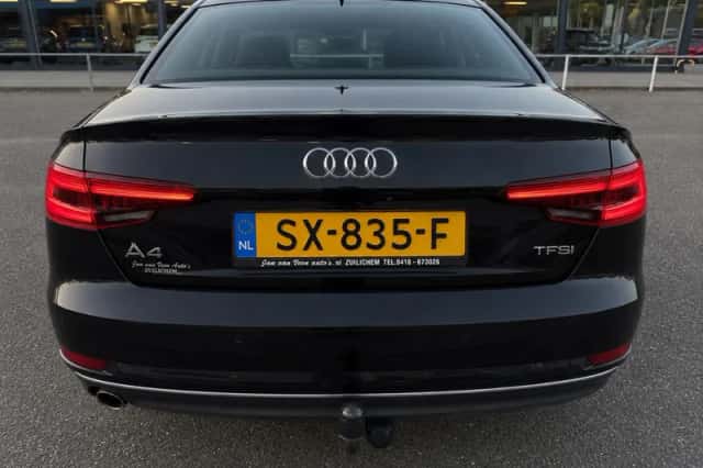 Audi A4 (2018) thumbnail 3
