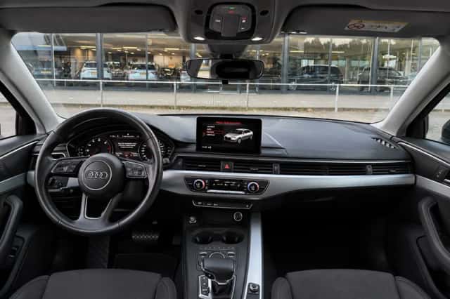 Audi A4 (2018) thumbnail 4