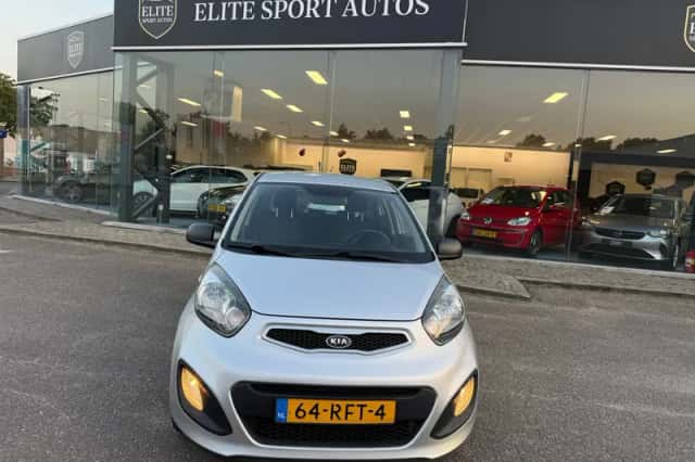 Kia Picanto (2011) thumbnail 5