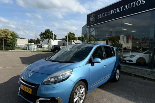 Renault Scénic (2013) thumbnail 2