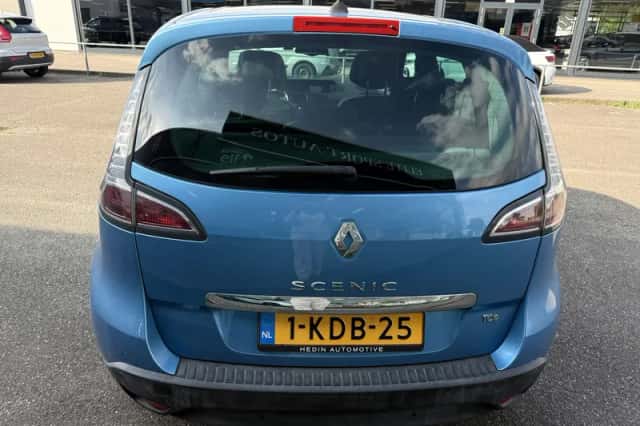 Renault Scénic (2013) thumbnail 4