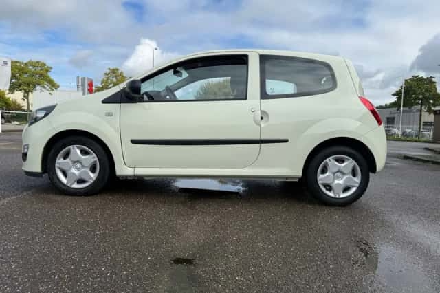 Renault Twingo (2012) thumbnail 2