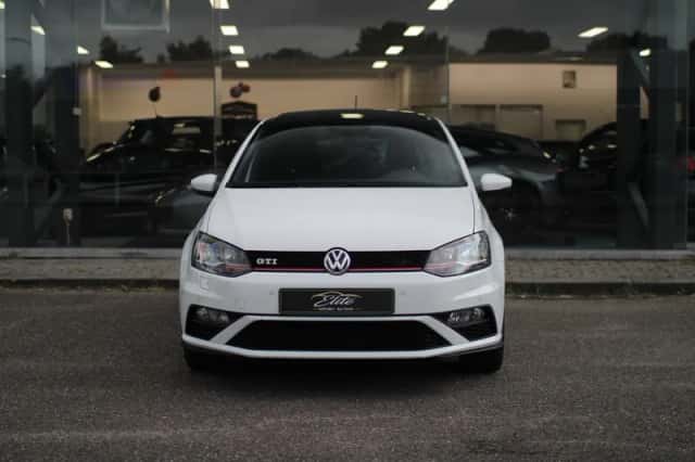 Volkswagen Polo (2015) thumbnail 4