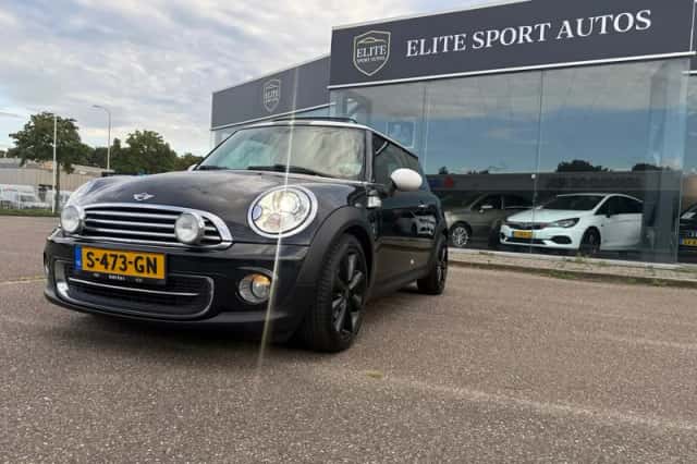 MINI Cooper (2013) thumbnail 1