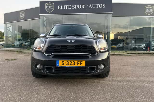 MINI Countryman (2013) thumbnail 5