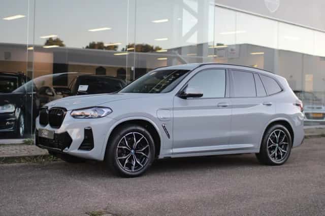 BMW X3 (2022) thumbnail 1