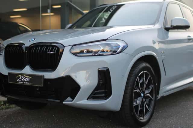 BMW X3 (2022) thumbnail 6