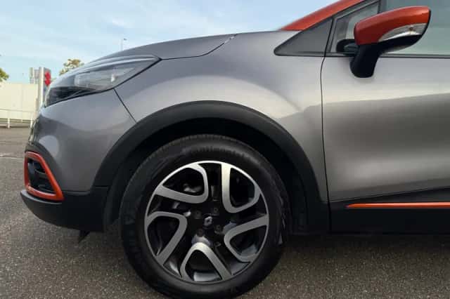 Renault Captur (2015) thumbnail 6