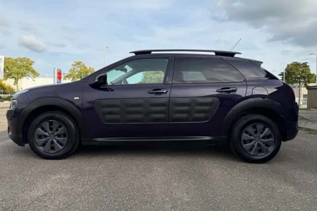 Citroën C4 Cactus (2015) thumbnail 2